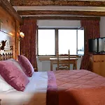 بيليكوت 4*